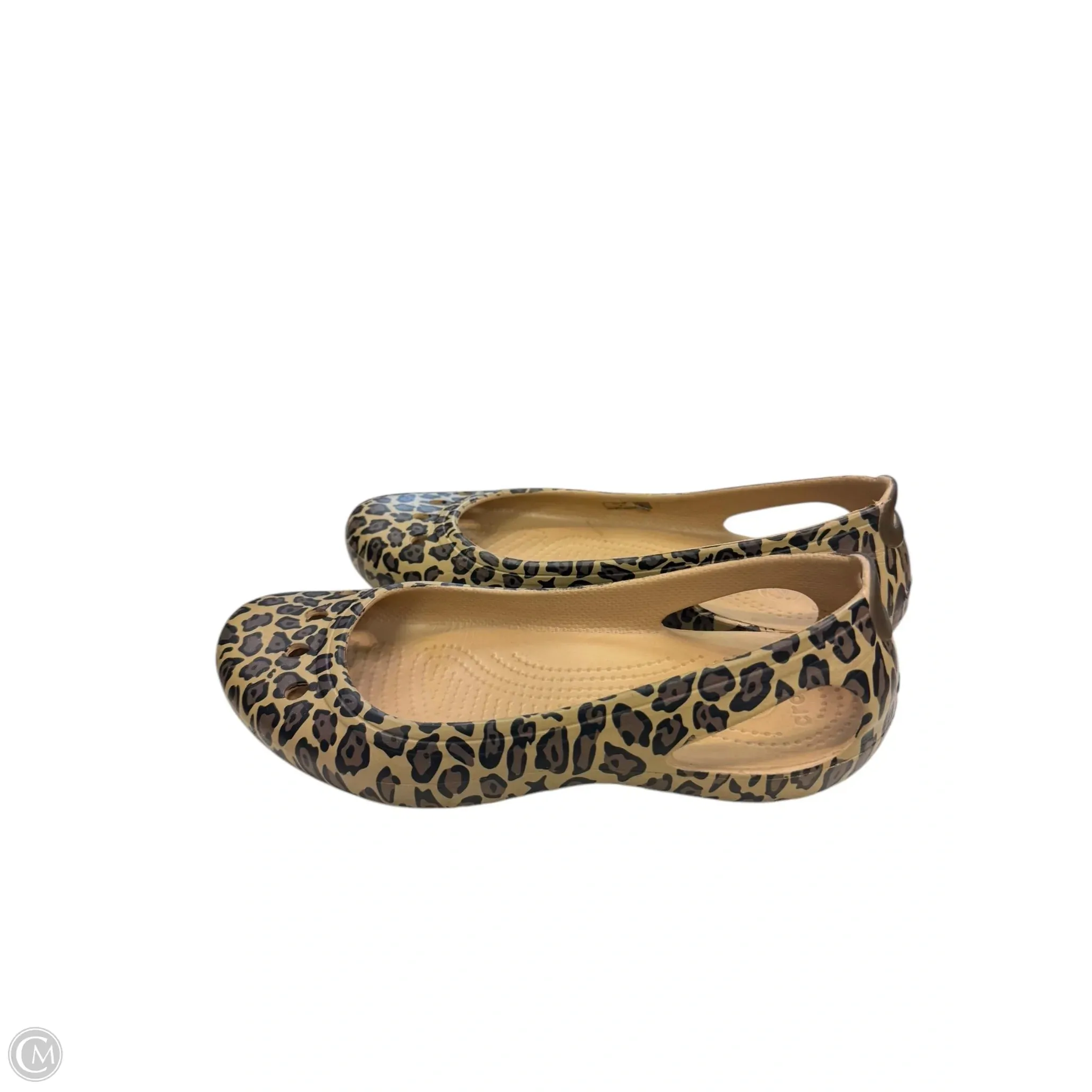 Shoes Flats By Crocs In Leopard Print, Size: 9